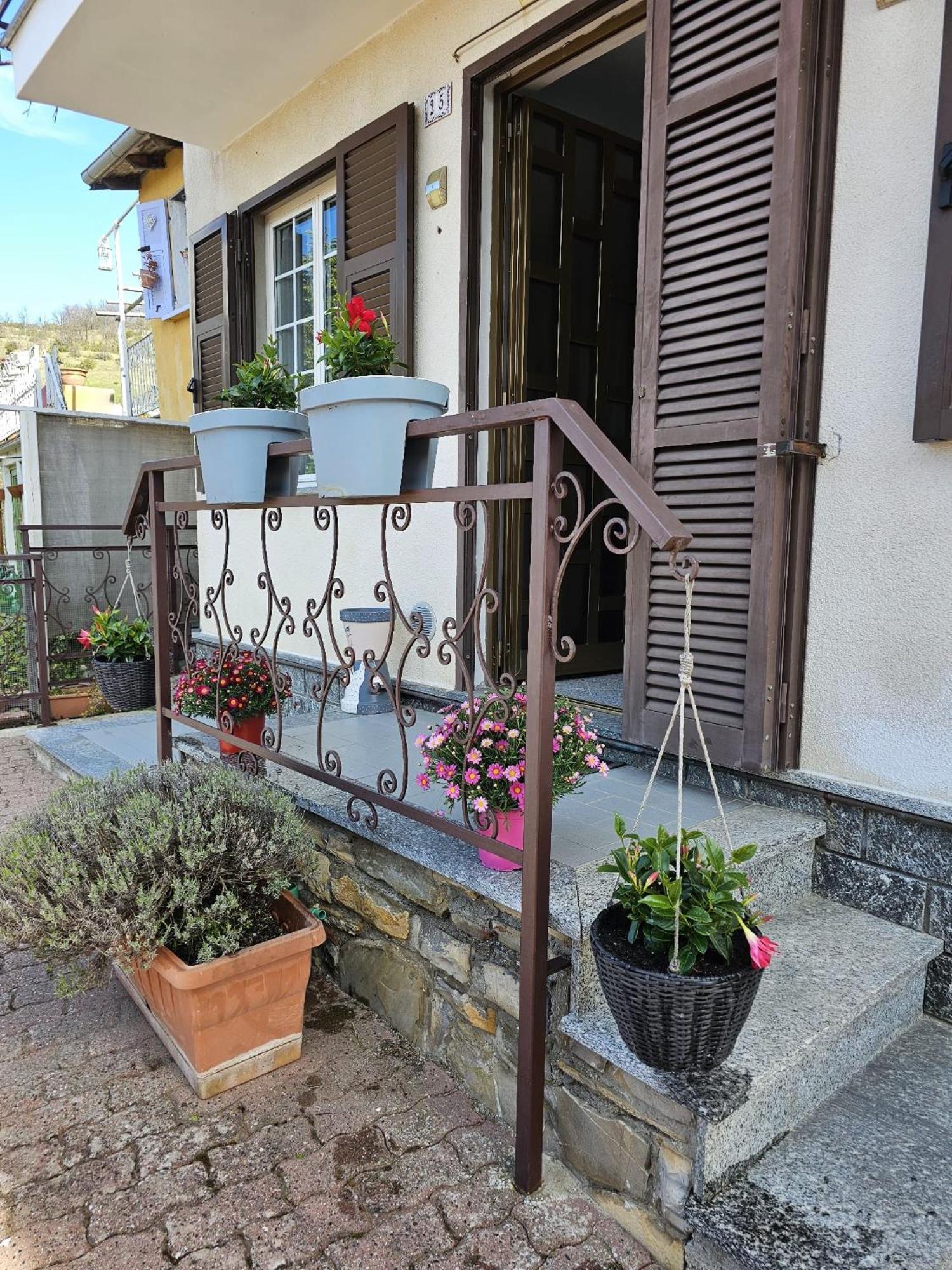 La Casa Della Lavanda Borgo Adorno Exterior photo